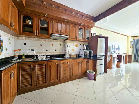 Studio Condominium @ View Talay 5