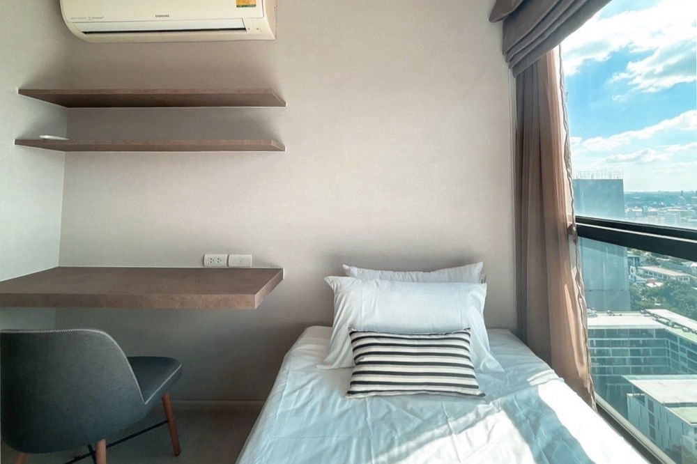 picture  Sale with tenant !! 🔥 Code C20230203164....Rhythm Sukhumvit 44/1, 2 bed, 1 bath, City View, high floor22++, furnished, modern style, Special Deal!!📣 - 11/11