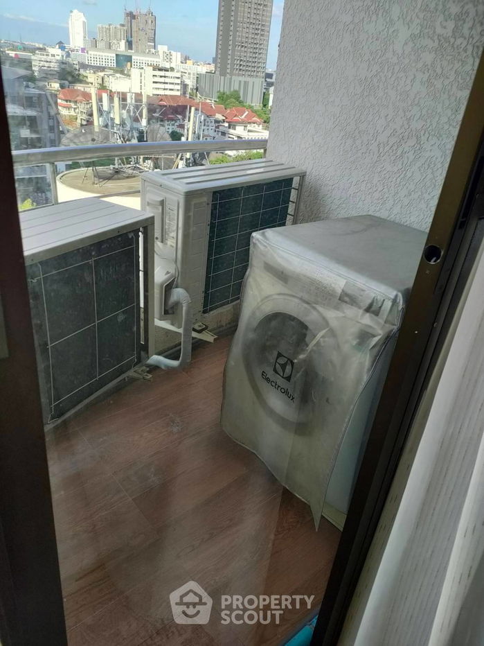 picture 1-BR Condo at Supalai Place Sukhumvit 39 near BTS Phrom Phong (ID 425776) - 6/14