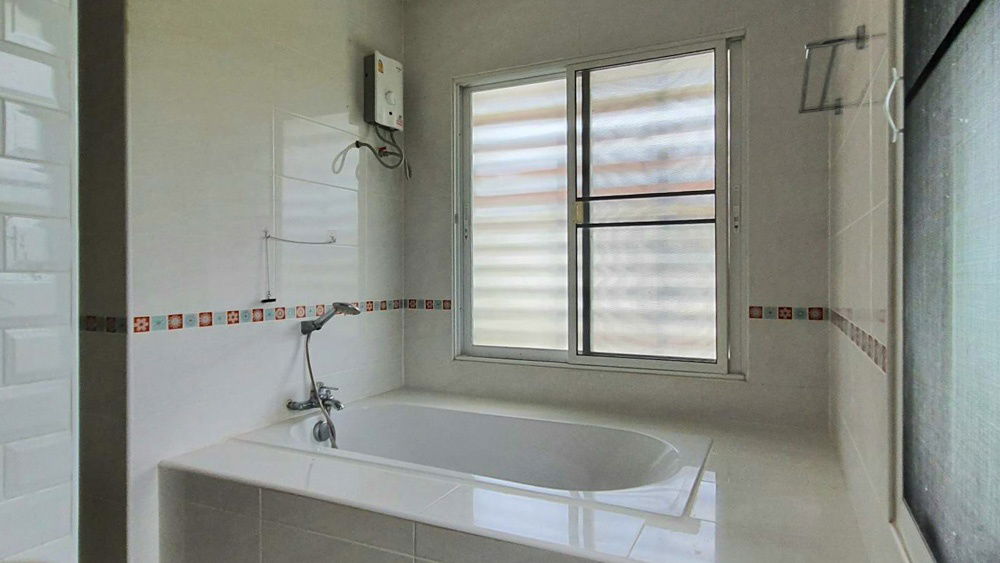 picture A Stunning Home for Rent in Hang Dong near Int’l Schools! - 5/16