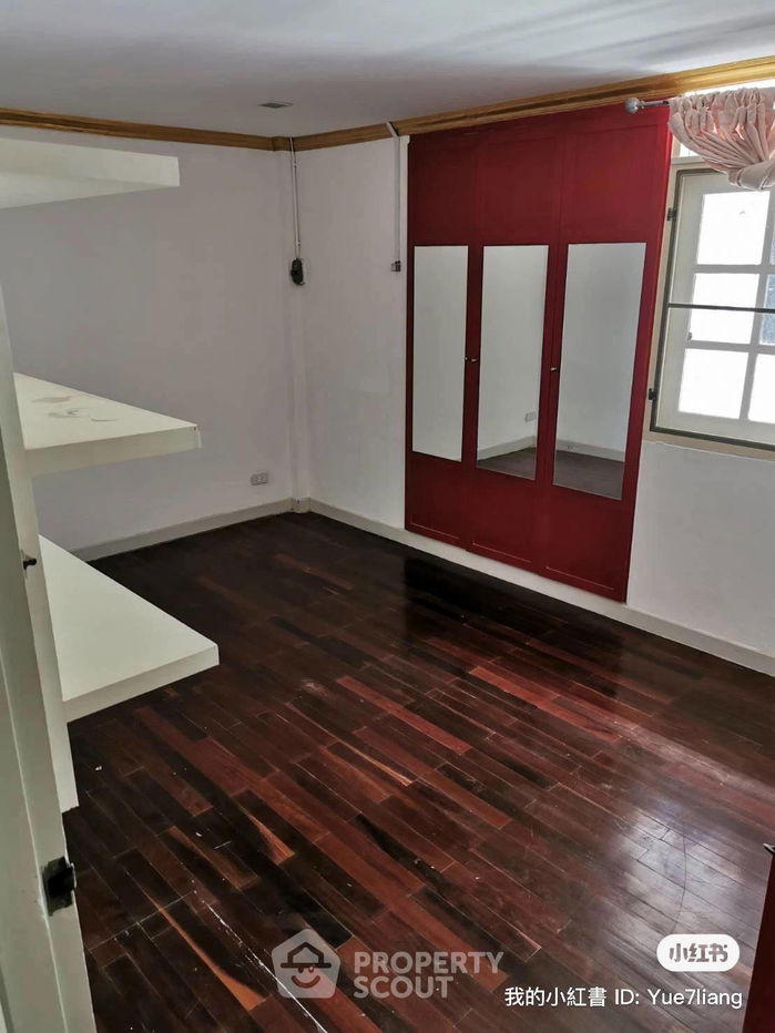 picture 4-BR House near MRT Lumphini (ID 2108494) - 6/8