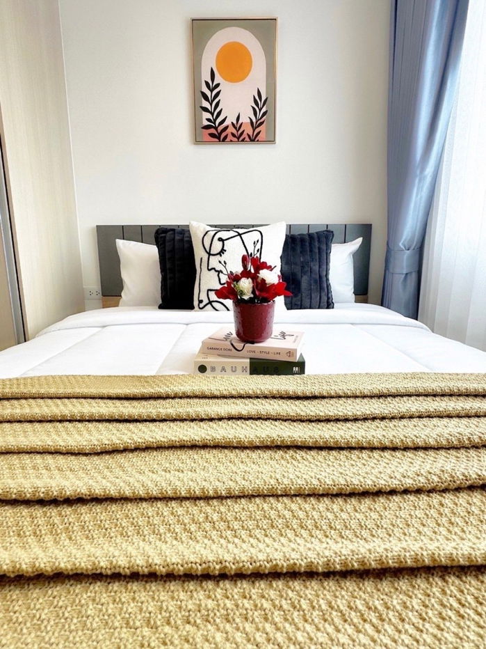 picture Code: KJ8224  for rent Chewathai Hallmark Ladprao - Chokchai 4 phase 2 // Line ID: @kjcondo (with @) // - 3/11