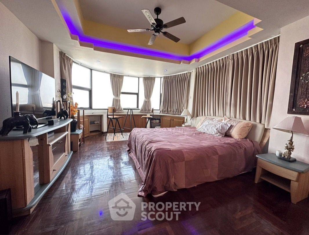picture 2-BR Condo at Jomtien Complex Condotel close to Jomtien Beach (ID 2256323) - 15/30