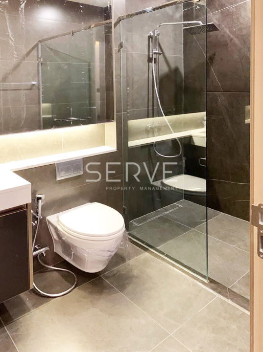 picture Luxury Style 2 Beds  with Bathtub Super High Fl. Unit at Asoke - Phetchaburi District MRT Phetchaburi @ The Esse at Singha Complex - 8/10
