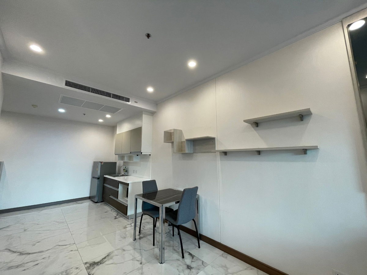 รูป 📣📣ขายด่วน Condo Supalai Elite Surawong near Chula (Sam Yan) 🔥ขาย 6,800,000 บาท🔥 - รูปที่ 4/12