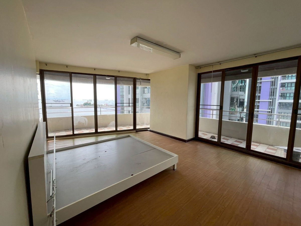 รูป ขายคอนโดหายาก! Duplex 2 ชั้น 237 ตร.ม. วิวทะเลเต็มๆ Eastern Tower ศรีราชา เลี้ยงสัตว์ได้ ราคาดีสุดๆ - รูปที่ 14/17
