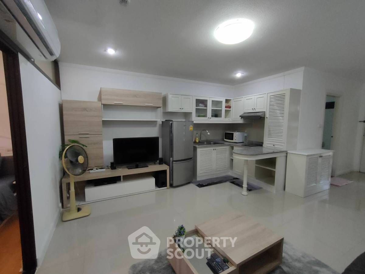 picture 1-BR Condo at Supalai Place Sukhumvit 39 near BTS Phrom Phong (ID 425776) - 13/14