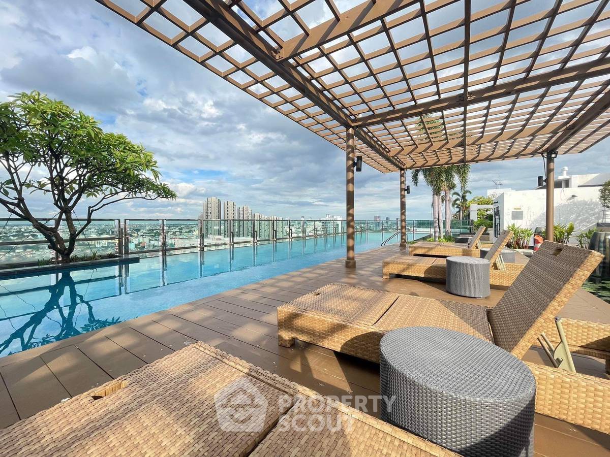 picture Studio Condo at Ideo Mix Sukhumvit 103 near BTS Udom Suk (ID 2256204) - 8/10