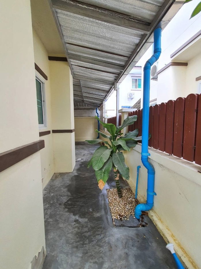 picture UK06-062 🏡 #House for rent #Siriphassorn Bang Phra Village | 2-storey semi-detached house 💰 Rent only 12,000 baht/month - 15/17