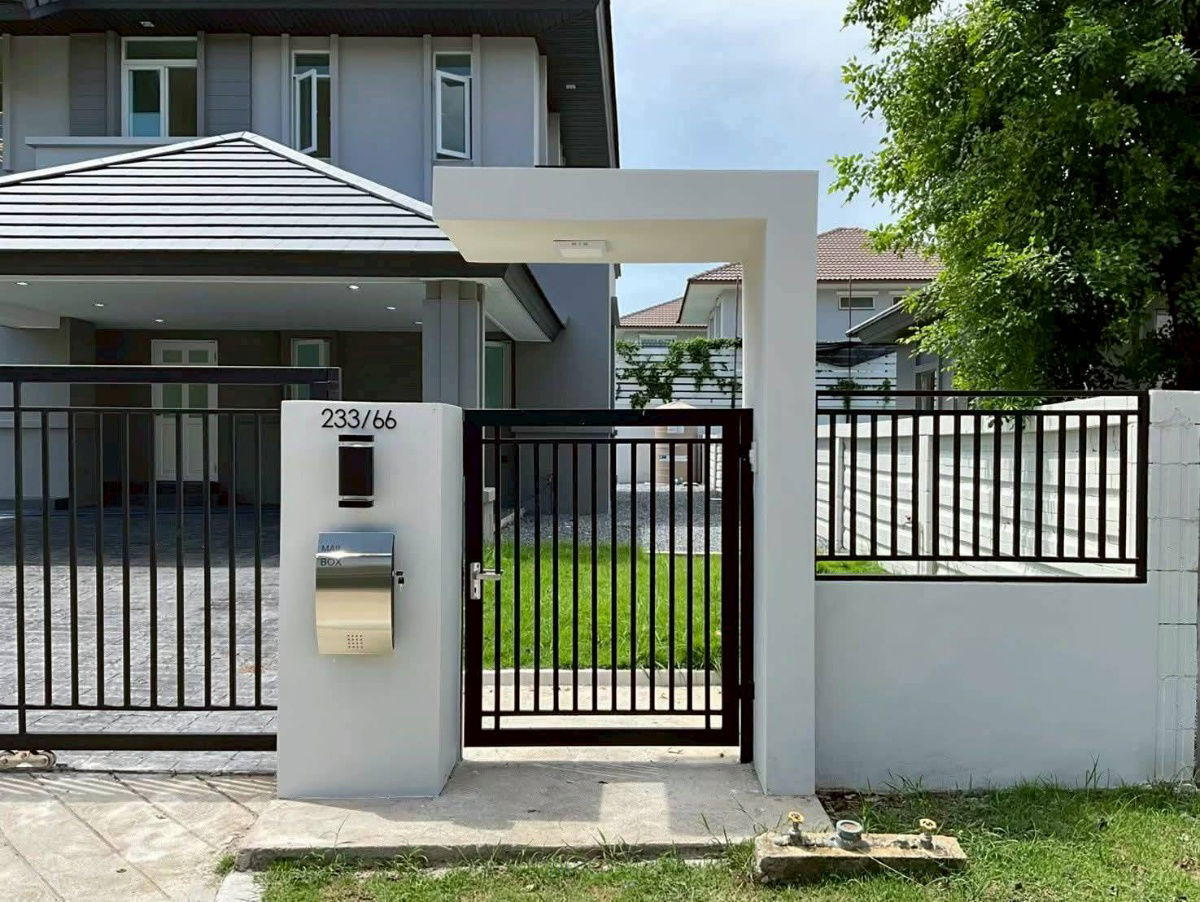 รูป ✅ ลดพิเศษ 15,900,000 บาท ‼️ฟรีโอน !!!!!  (จาก 17.9M )   🏠หมู่บ้าน ณุศาศิริ ซิตี้ พระราม 2 บ้านเดี่ยว 2 ชั้น พร้อมสระว่ายน้ำ🏊🏻‍♂️ หน้าบ้าน - รูปที่ 2/15
