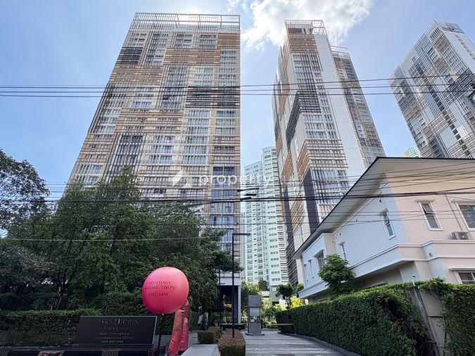 Park Origin Phrom Phong