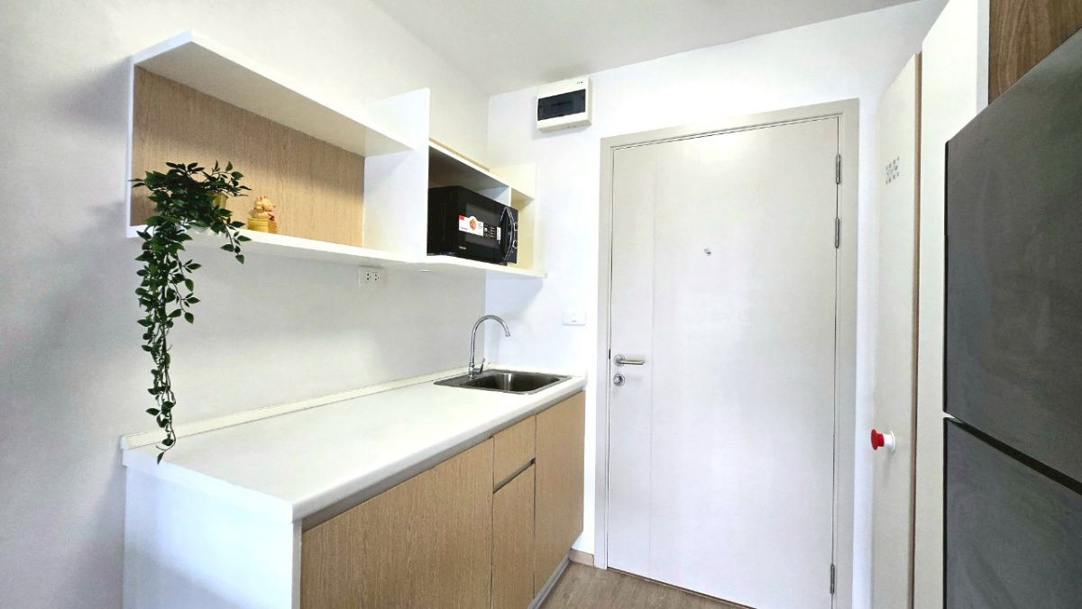 picture For Rent Condo 14k/mo Near BTS Punnawithi and Udomsuk - 7/12