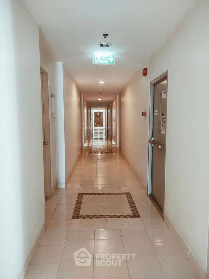 picture 2-BR Condo at Life @ BTS Tha-Phra near BTS Talat Phlu (ID 817619) - 26/27