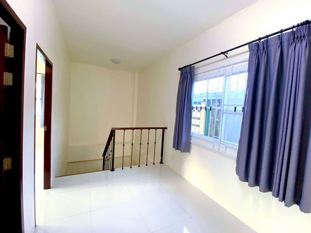 รูป MRT รามอินทรา กม.4 600 ม.ให้เช่าบ้านเดี่ยว 2 ชั้น 30 ตร.วา. 120 ตร.ม.บ้านสวย ทำเลดี 2-3นอน 2 น้ำ รร.นานาชาติ ตลาดถนอมมิตร 2.3 กม. - รูปที่ 2/11