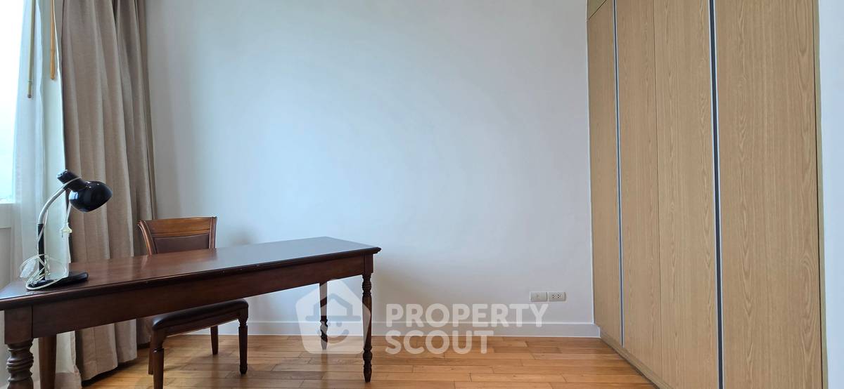 picture 3-BR Condo at Millennium Residence @ Sukhumvit Condominium near BTS Phrom Phong (ID 2249151) - 10/18