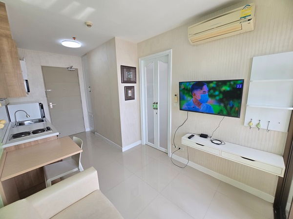 picture 🔥Best deal for rent🔥 Vintage style unit with bathtub and washing machine - 4/17