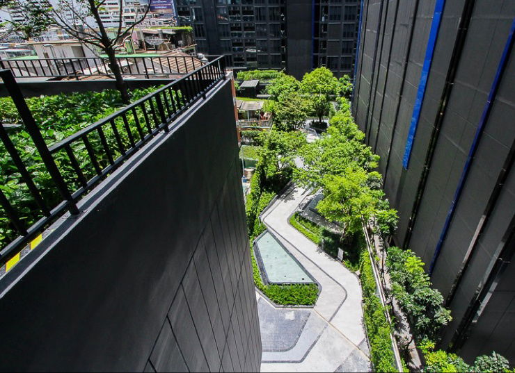 picture New room ✨ Knightsbridge Space Rama 9 🔥 Line ID @034etfin 📲 2 bedroom 1 bathroom Duplex (corner room) ✨ MRT Rama 9 450 metres 💙 - 35/42