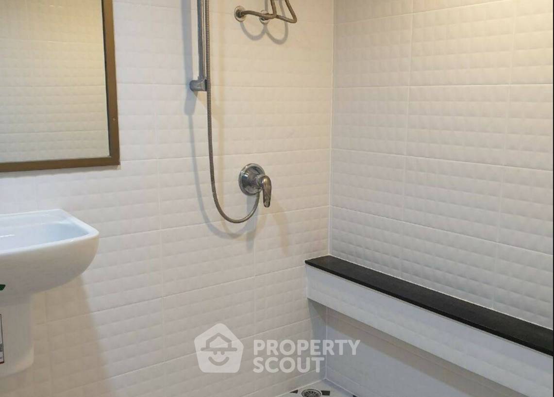 picture 1-BR Condo at Diamond Tower Condominium near BTS Chong Nonsi (ID 2256030) - 2/9