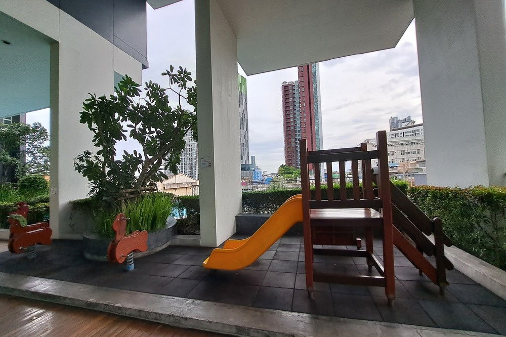picture  For Sale  !!🔥 Code C20230207566........The Bloom Sukhumvit 71, 3 bed, 2 bath, North Facing, high floor 14++, furnished,  Special Deal!!📣📣 - 25/25