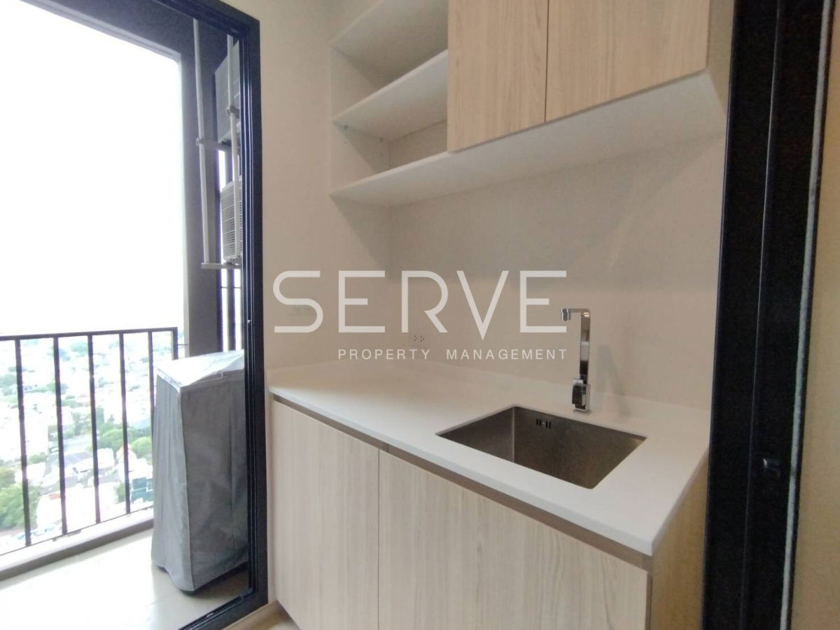 picture 1 Bed Nice Room Super High Floor Good Location  Close to MRT Lat Phrao 150 m. @  Nue Noble Ratchada Lat Phrao - 5/11