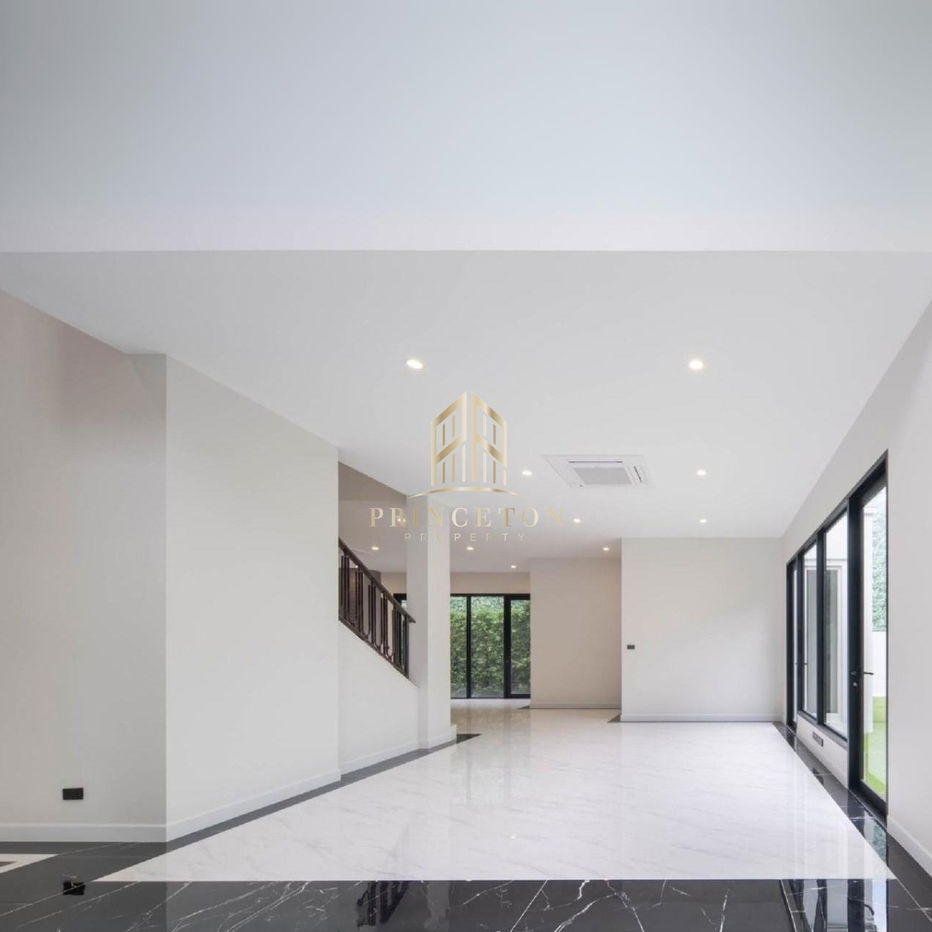 picture Luxury House For Sale Cinq Royal Krungthep Kreetha - 3/41