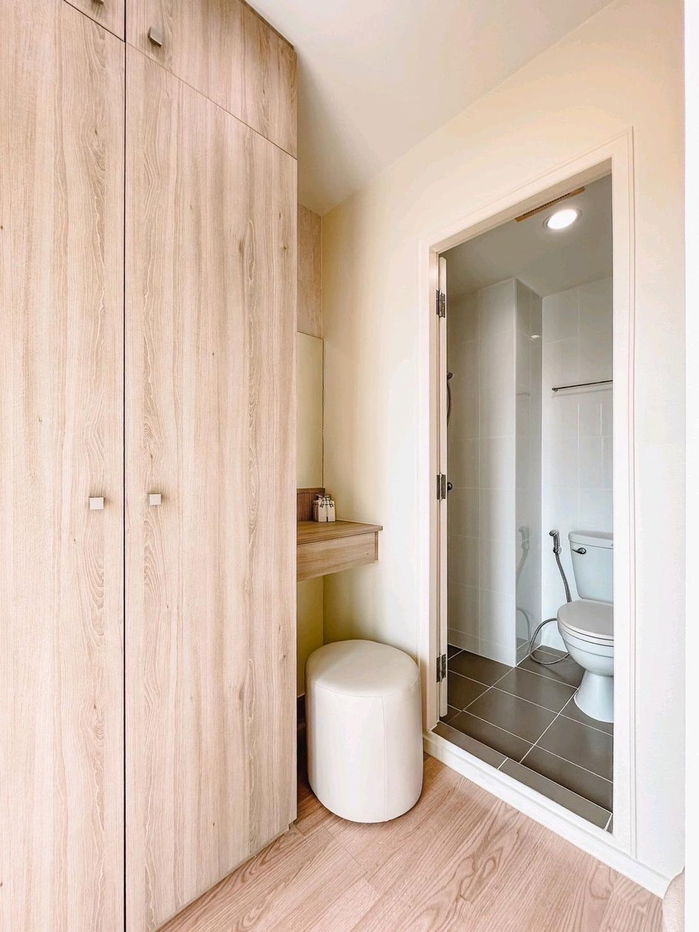 รูป 🌟 คอนโด low rise ลุมพินีวิลล์ อ่อนนุช 46 | รีโนเวทใหม่ทั้งห้อง , ห้องมุม ไม่ติดใครทั้งสองด้าน , เฟอร์นิเจอร์ให้แบบจัดเต็ม แอร์ 3 เครื่อง ‼️ - รูปที่ 6/16