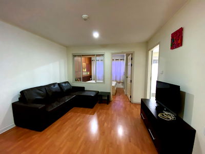 Condos for rent : Condo for rent at Lumpini Ville Cultural Center size 35 sqm 1 bedroom fully furnished 11,000.- please contact 0993529495