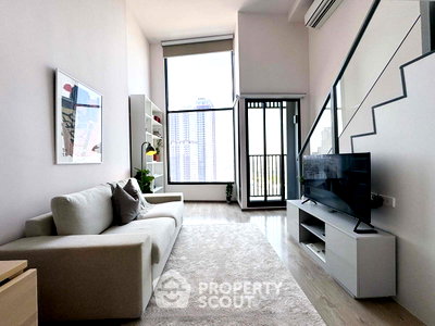 Condos for sale : 1-BR 38 Sqm, 18th-Floor SOHO Bangkok Ratchada • 200m to MRT Huai Khwang (ID 1119596)