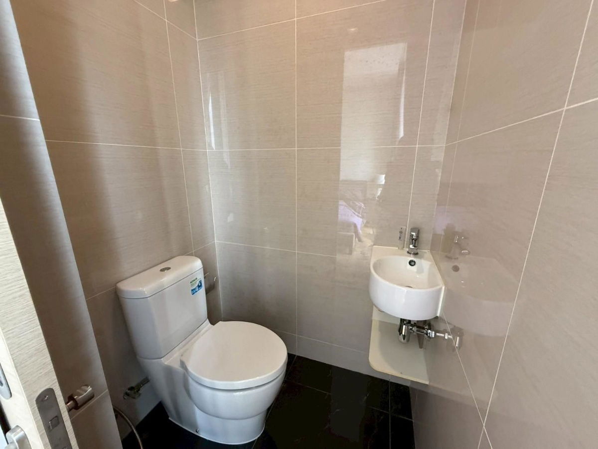 picture Condo for Rent :  Park 24 (BTS Phrom Phong)(Rt-01) - 22/24