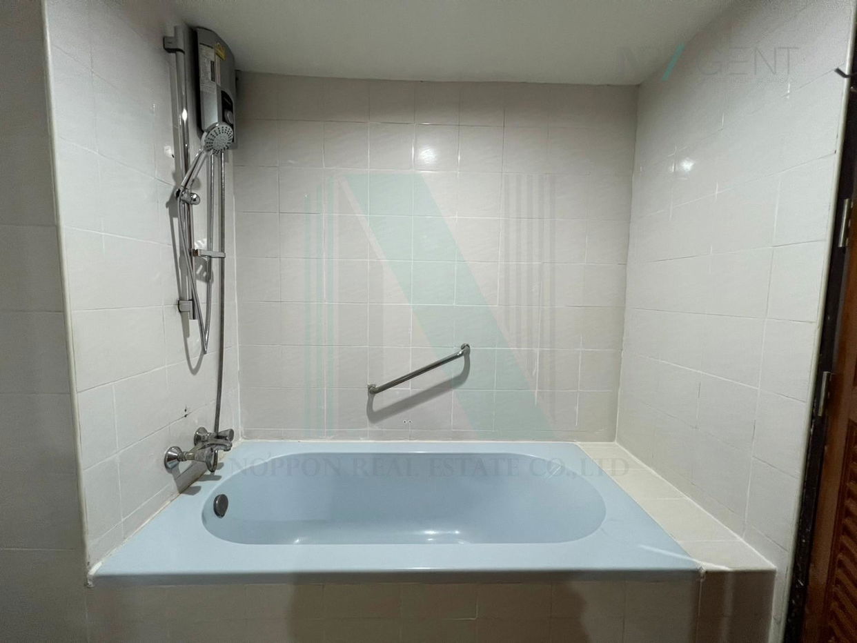 picture 🎉 For Sell Condo PHASUK PLACE  Building 1, Floor 5,Studio, Room size 36 sqm - 1/8