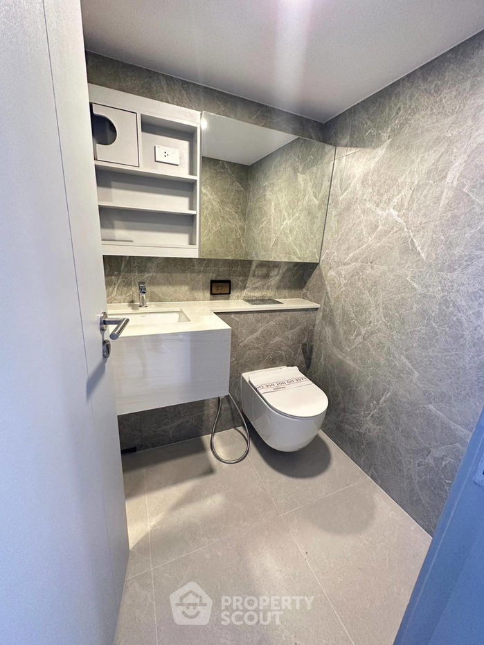 picture 1-BR Condo at SOHO Bangkok Ratchada near MRT Huai Khwang (ID 2030318) - 7/8