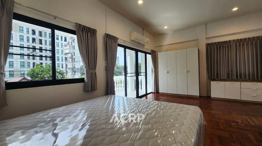 picture Townhouse for rent, newly renovated, Sirikam, Sukhumvit 72, good location, only 500 meters from BTS  - 16/19