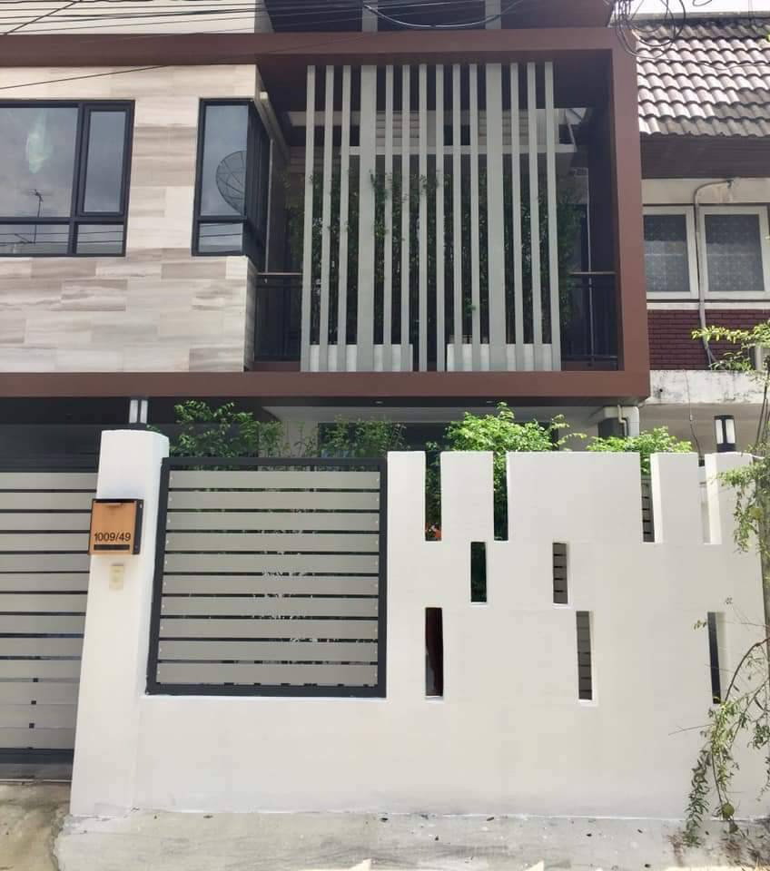 ขายบ้านเอกมัย ทาวเฮ้าส์เอกมัย22 ทะลุปรีดี41 สุขุมวิท71 ทาวเฮ้าส์2 ชั้น 30ตร.ว 3ห้องนอน 3ห้องน้ำ ใกล้ BTSเอกมัย ไปทองหล่อ 6 นาที 087-9074045