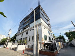 รูป Penthouse Condominium - Sukhumvit 65 - รูปที่ 3/9
