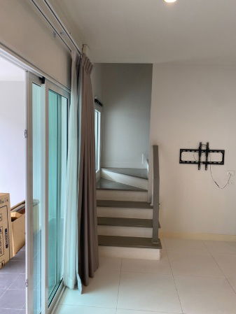 picture **For Sale: Townhome at Miracle Plus Village, Project 3, Soi Phetkasem 63** - 5/13