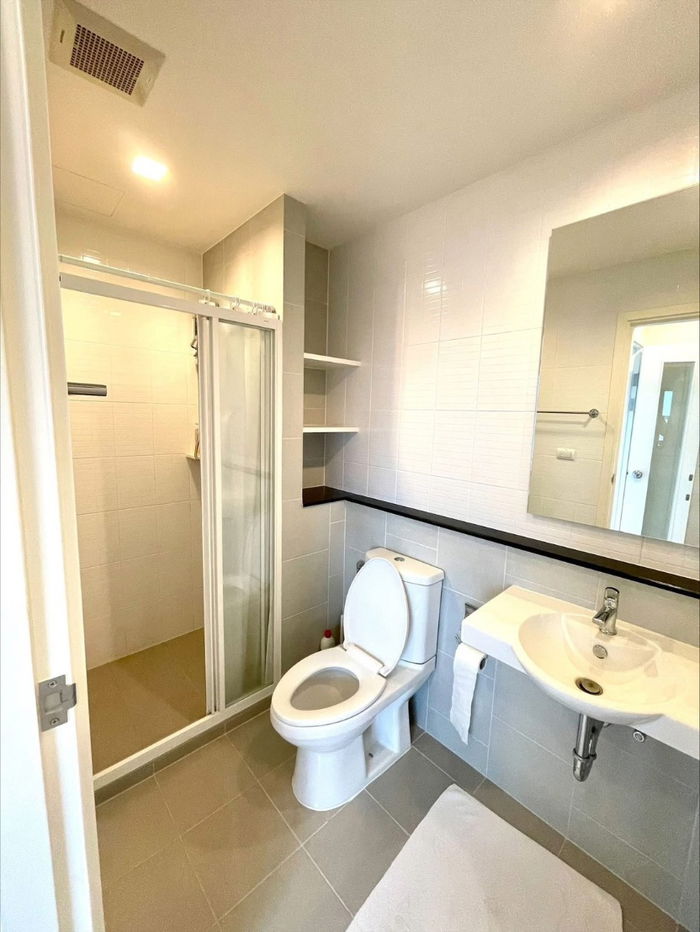 picture Escent chiangmai condo for sale  2,400,000 THB Tel. 082-389-9314 (Boo) - 5/14