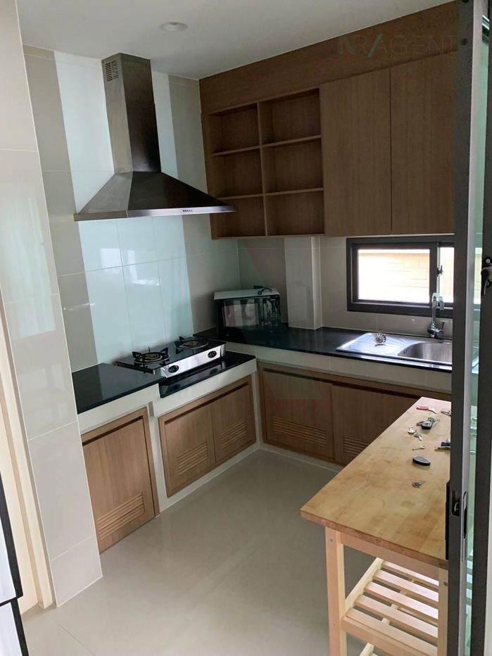 picture For Rent 2-story House SETTHASIRI KRUNGTHEP KREETHA 4 bedroom 3 bathroom - 4/8