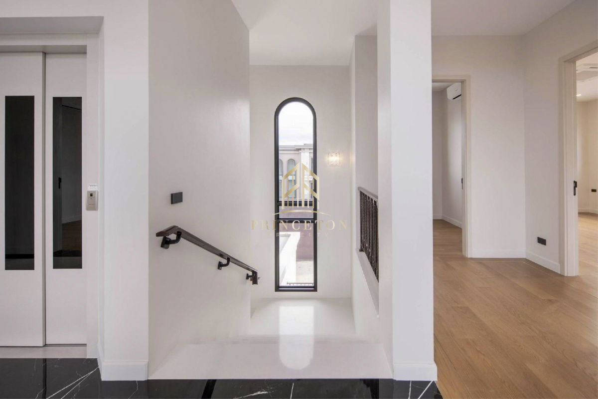 picture Luxury House For Sale Cinq Royal Krungthep Kreetha - 14/41