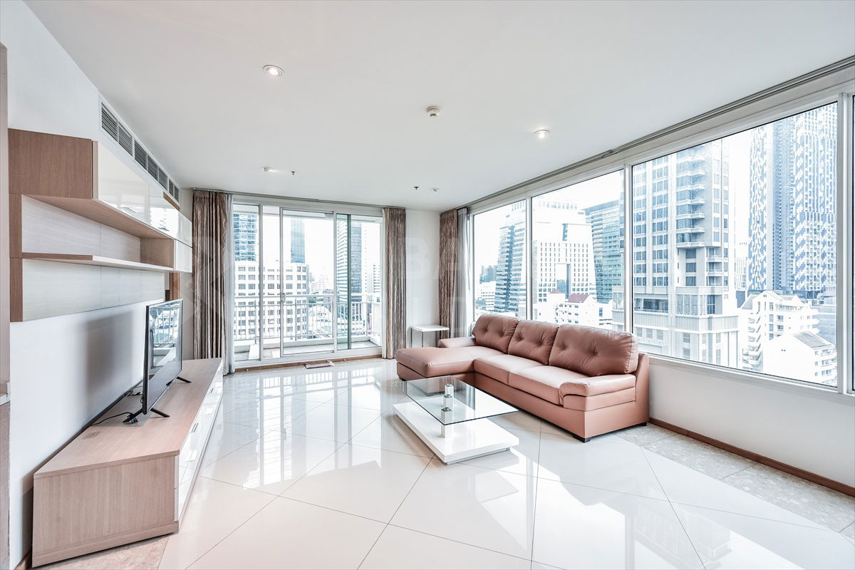 picture 𝐑𝐚𝐫𝐞 𝐔𝐧𝐢𝐭! The Empire Place 💙 Corner room with beautiful view 🏙️ near BTS Chongnonsi - 5/12