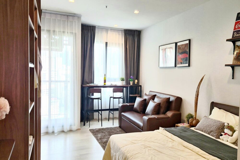 picture 🔥 For Sale  !!🔥 Code C20221209340.......Life One Wireless, Studio room, 1 bathroom, high floor 18++, furnished, ready to move in, Special Deal!!📣📣 - 2/6