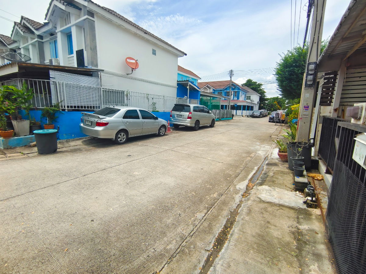 picture Townhouse for sale in Pruksa 63/1, Pathum Thani [For sale by owner] - 4/19