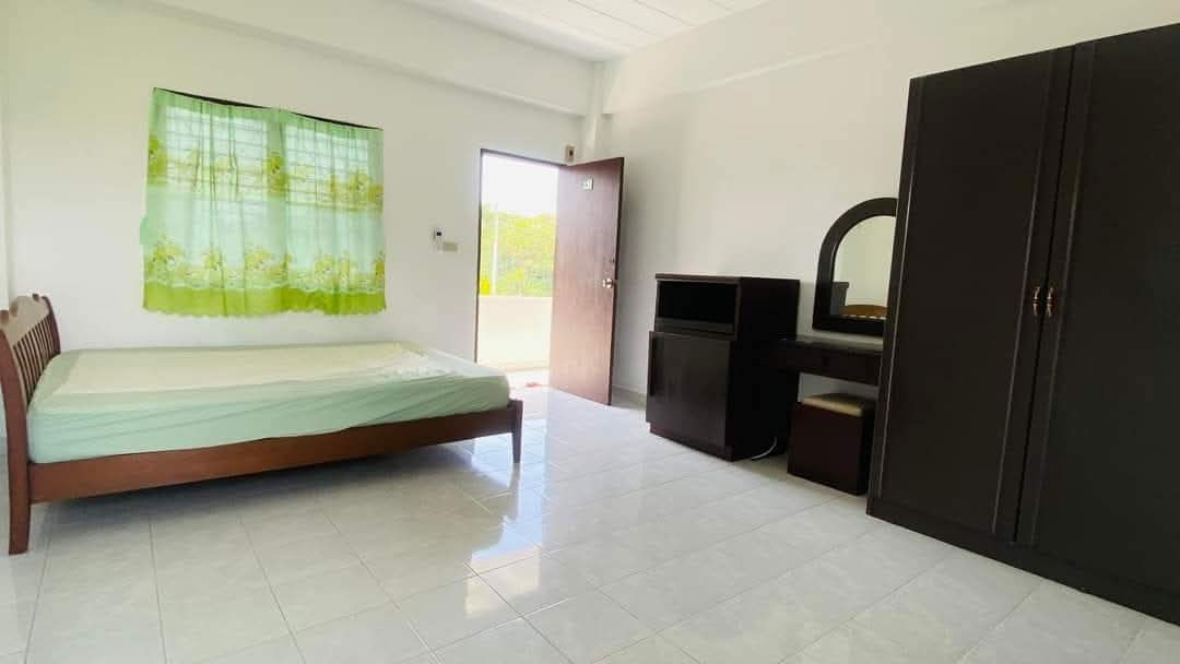 picture 4-storey apartment business for sale, Sukhumvit Road, Pattaya - 2/6