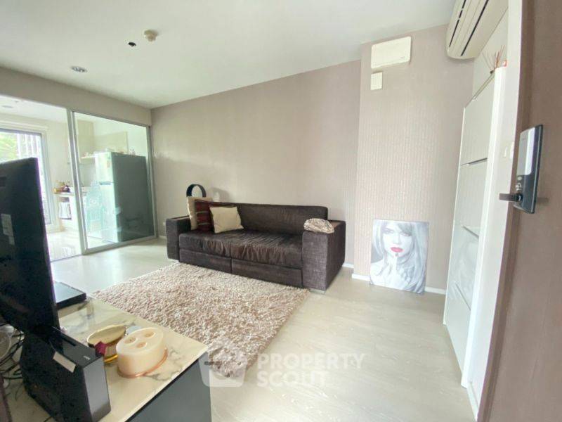 picture 2-BR Condo at Rhythm Sathorn-Narathiwas near BTS Chong Nonsi (ID 2256324) - 2/10