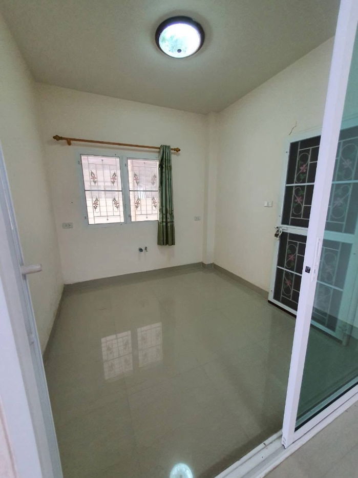 picture UK06-062 🏡 #House for rent #Siriphassorn Bang Phra Village | 2-storey semi-detached house 💰 Rent only 12,000 baht/month - 13/17