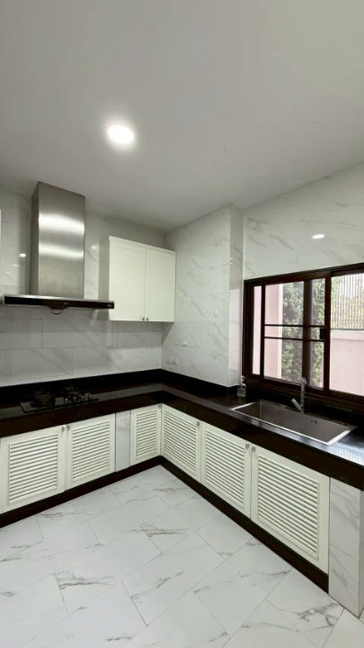 picture Luxury Pool Villa for Sale, 3-Story Poolvilla, Mavista Prestige Village Project, Krungthep Kreetha, Next to Main Road - SW002857 - 9/13