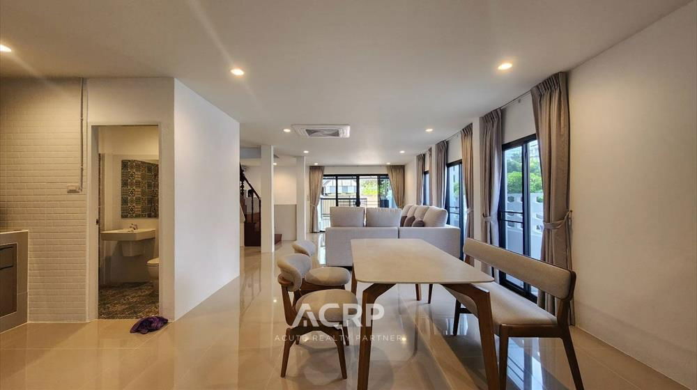 picture Townhouse for rent, newly renovated, Sirikam, Sukhumvit 72, good location, only 500 meters from BTS  - 6/19