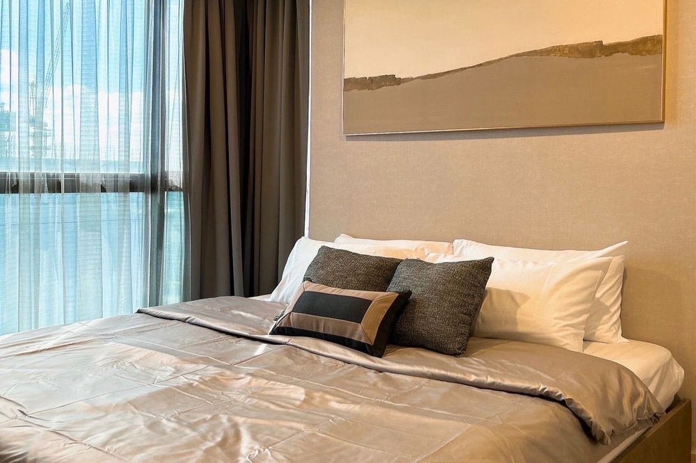 picture  Sale with tenant !! 🔥 Code C20230203164....Rhythm Sukhumvit 44/1, 2 bed, 1 bath, City View, high floor22++, furnished, modern style, Special Deal!!📣 - 9/11