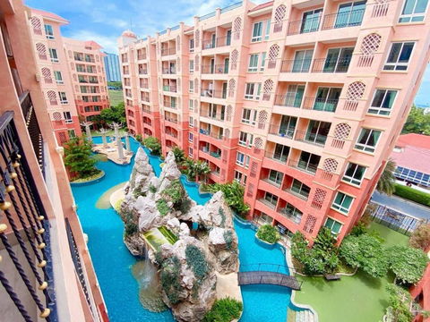 SEVEN SEAS CONDOMINIUM  POOLVIEW 
