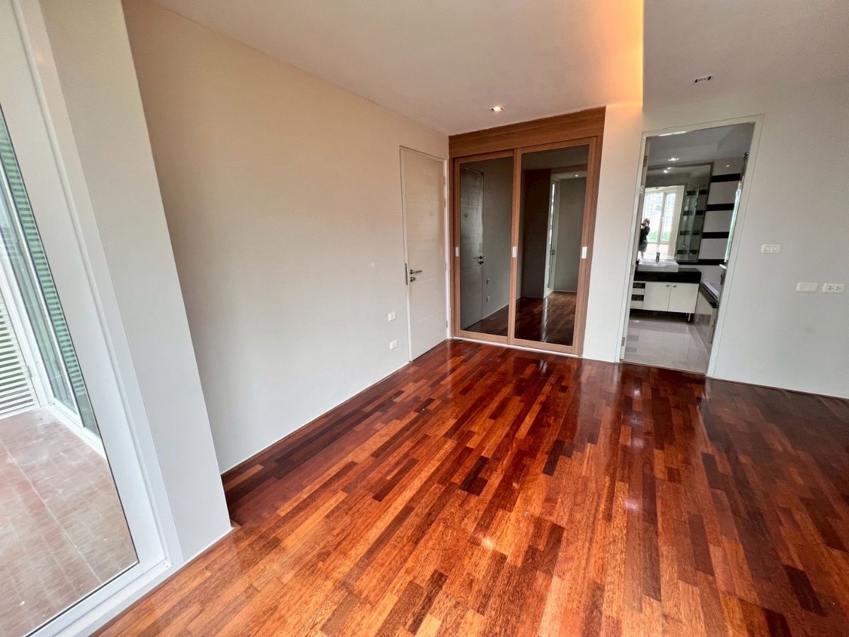 picture Condo for sale at Beverly 33, near BTS Phrom Phong – 1 bedroom, 1 bathroom, 50 sq m, 6th floor [NCs250806] - 8/26
