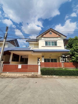 UK06-062 🏡 #House for rent #Siriphassorn Bang Phra Village | 2-storey semi-detached house 💰 Rent only 12,000 baht/month